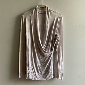 Mayreau nursing top, size small
